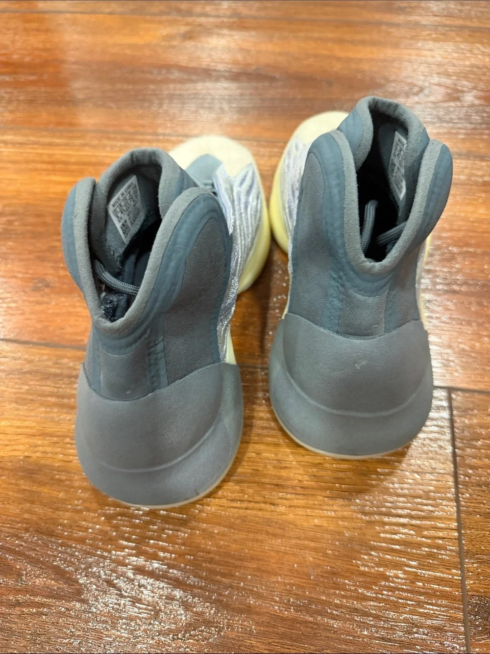 Kids Grey and Cream High-Top Sneakers with Wave Detail